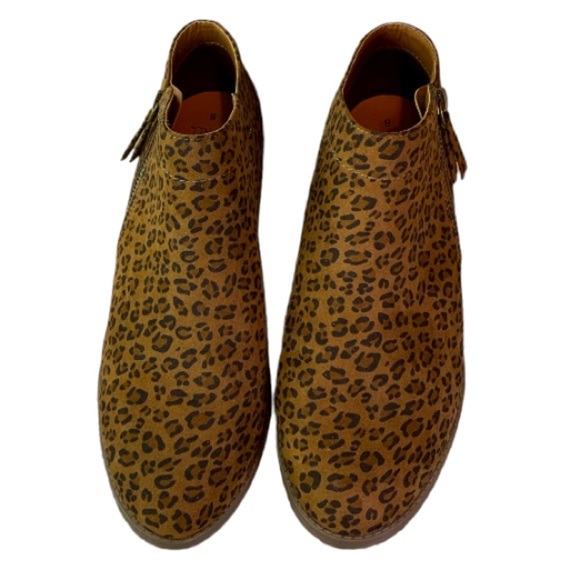 BOOTIES BOOTS NWOT Faux Suede Leopard Side Zip 1 7/8” Cuban Heel Booties Cowboy - Picture 2 of 7